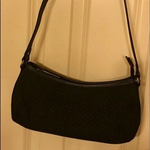 Relic Solid Black Small Fabric Shoulder/Bague NWOT